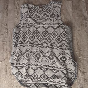 Como Vintage geometric shape tank top XL Made In China